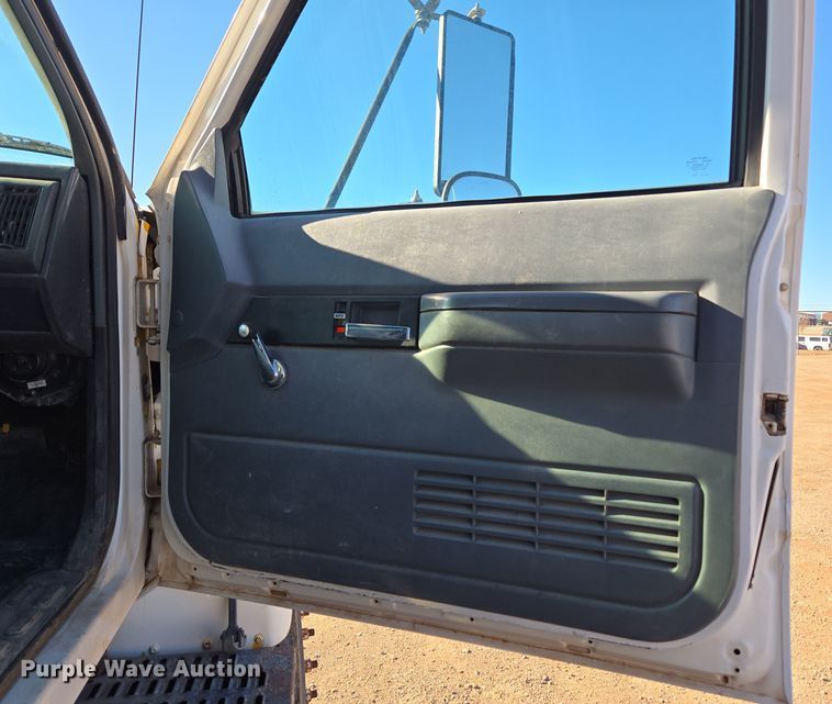 image for item DT7088 1998 GMC C7H042 dump truck