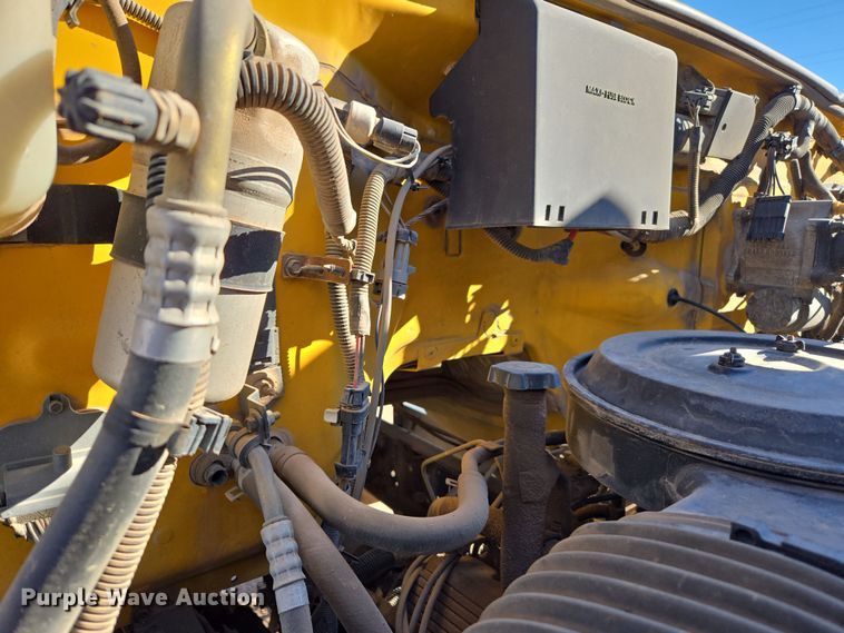 image for item DT7088 1998 GMC C7H042 dump truck