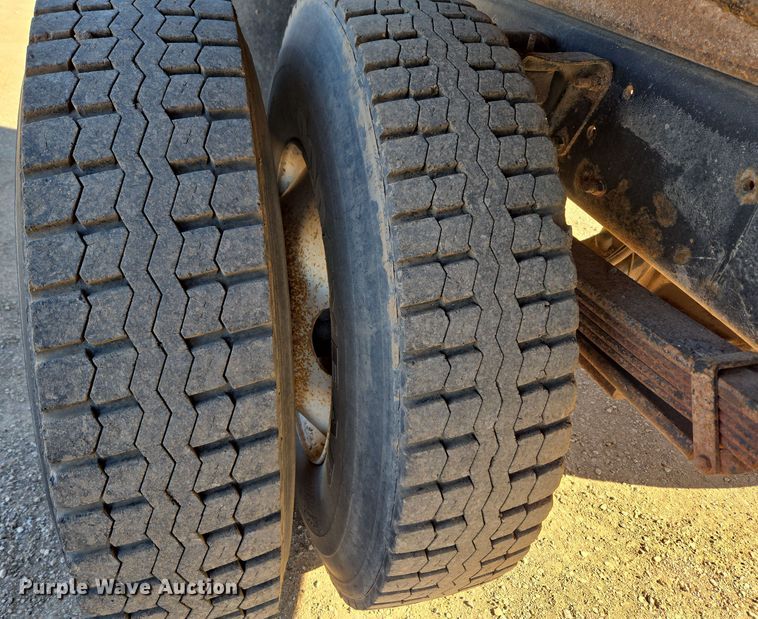 image for item DT7088 1998 GMC C7H042 dump truck