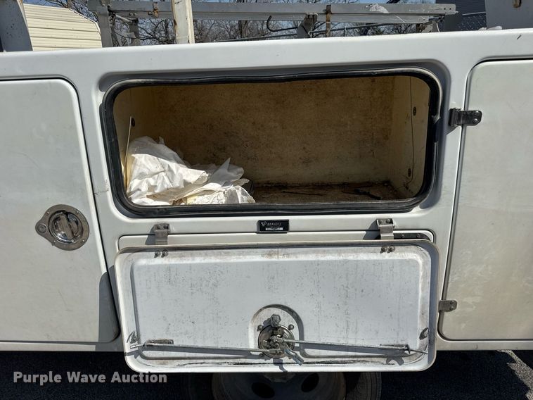 image for item DU3364 2015 Ford F450 Super Duty XL bucket truck