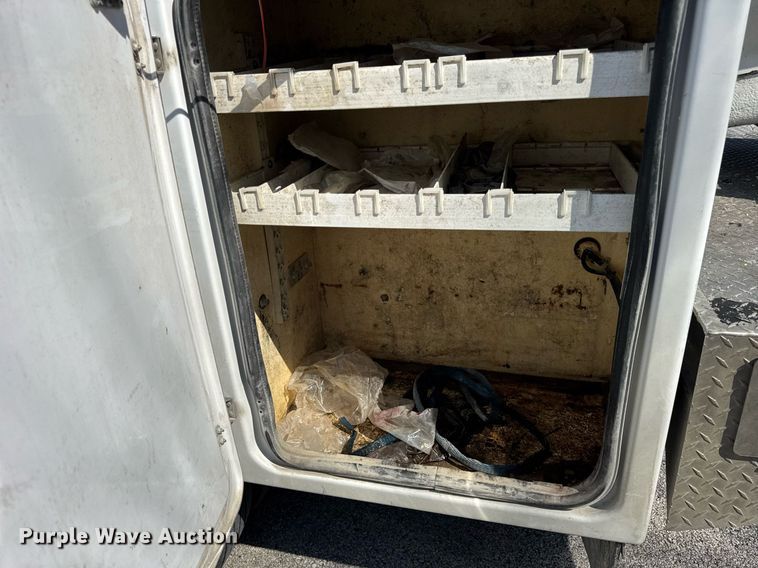 image for item DU3364 2015 Ford F450 Super Duty XL bucket truck