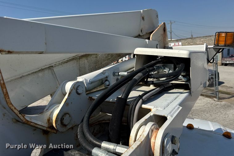 image for item DU3364 2015 Ford F450 Super Duty XL bucket truck