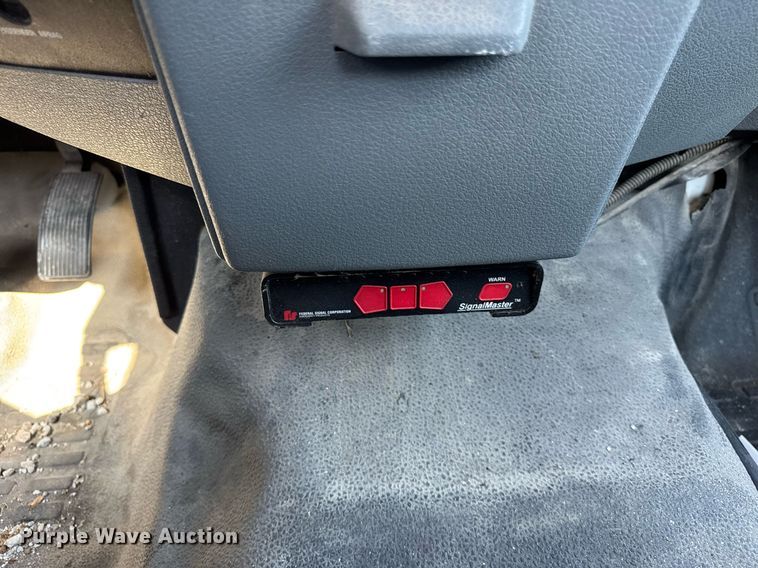 image for item DU3364 2015 Ford F450 Super Duty XL bucket truck