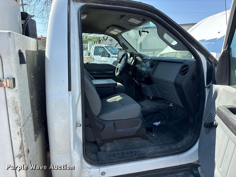 image for item DU3364 2015 Ford F450 Super Duty XL bucket truck