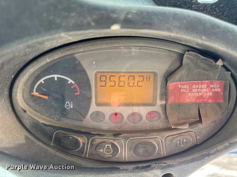 image for item DU3389 2013 Bobcat S770 skid steer loader