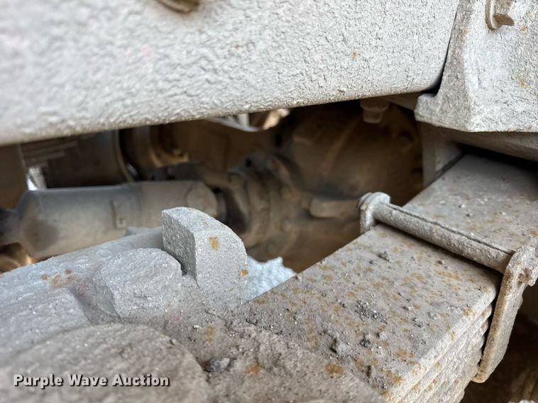 image for item DU3411 1995 Ford LNT8000 dump truck