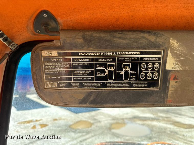 image for item DU3411 1995 Ford LNT8000 dump truck