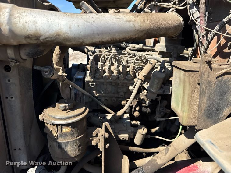 image for item DU3411 1995 Ford LNT8000 dump truck