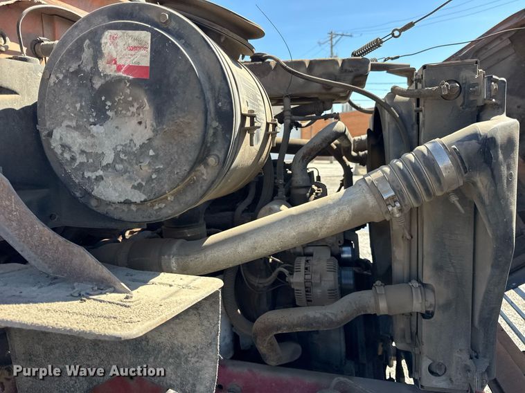 image for item DU3411 1995 Ford LNT8000 dump truck