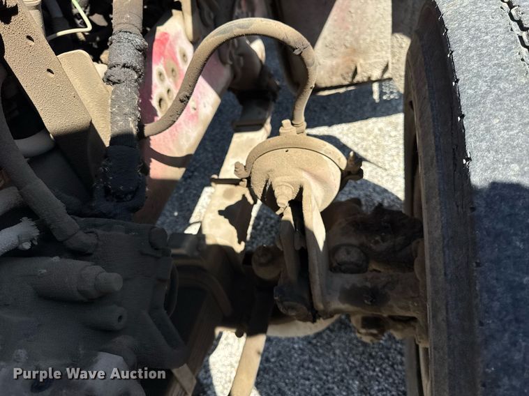 image for item DU3411 1995 Ford LNT8000 dump truck