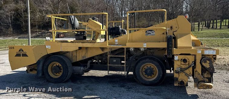 image for item DU3417 2007 Etnyer Quad chip spreader