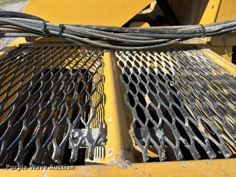 image for item DU3417 2007 Etnyer Quad chip spreader