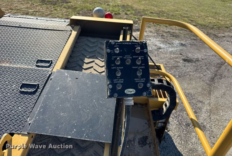 image for item DU3417 2007 Etnyer Quad chip spreader