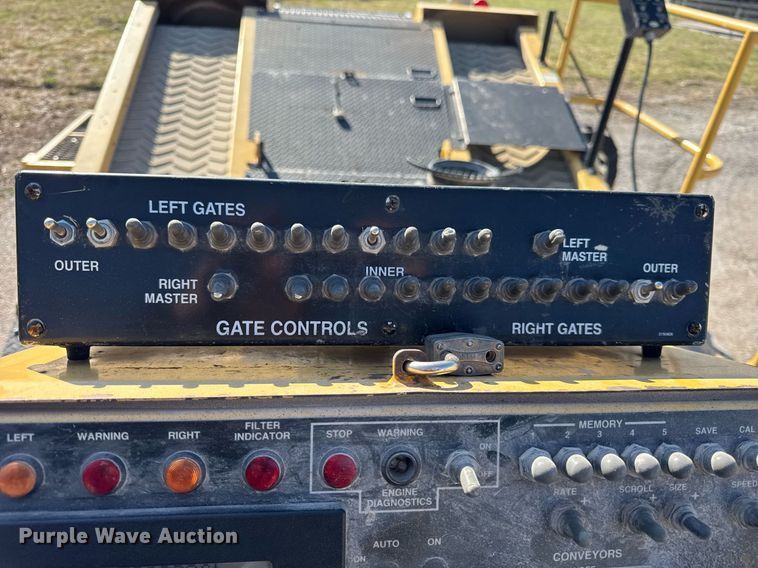 image for item DU3417 2007 Etnyer Quad chip spreader