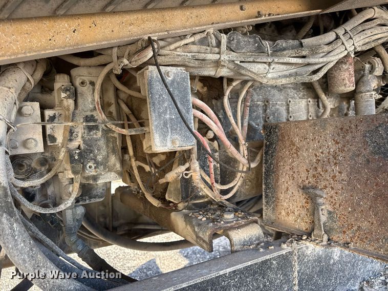 image for item DU3417 2007 Etnyer Quad chip spreader