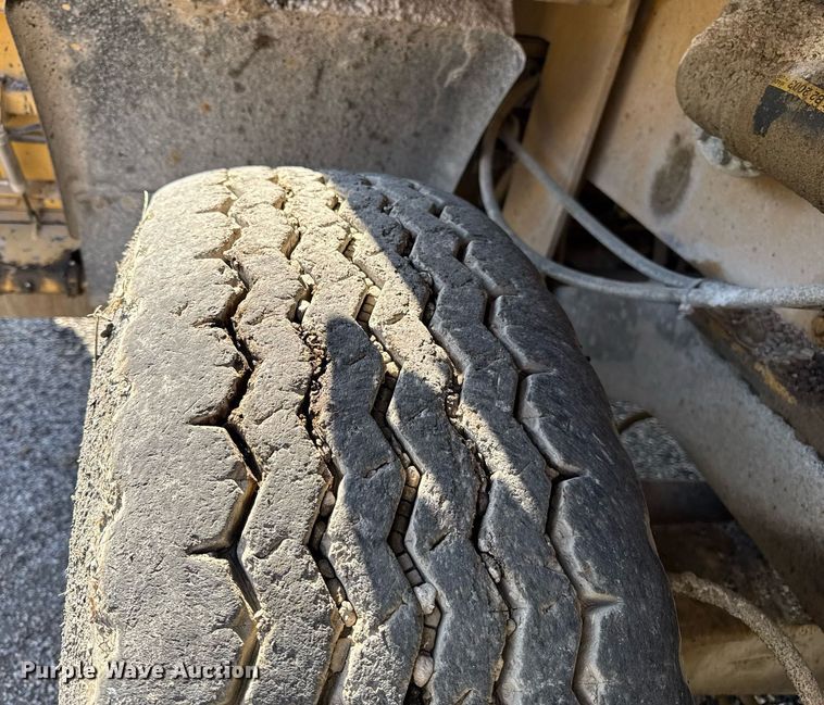 image for item DU3417 2007 Etnyer Quad chip spreader