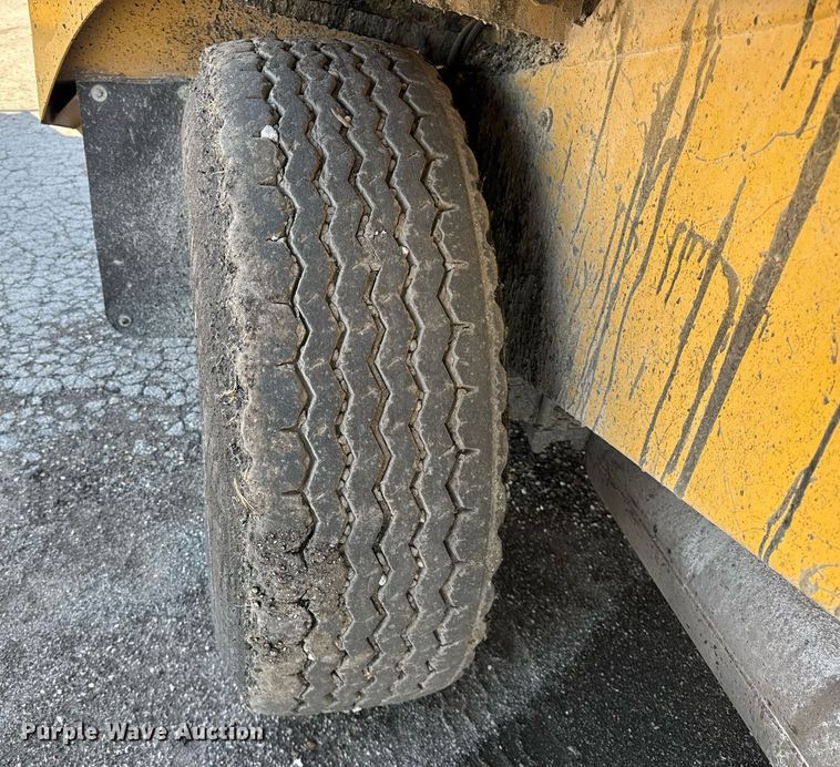 image for item DU3417 2007 Etnyer Quad chip spreader