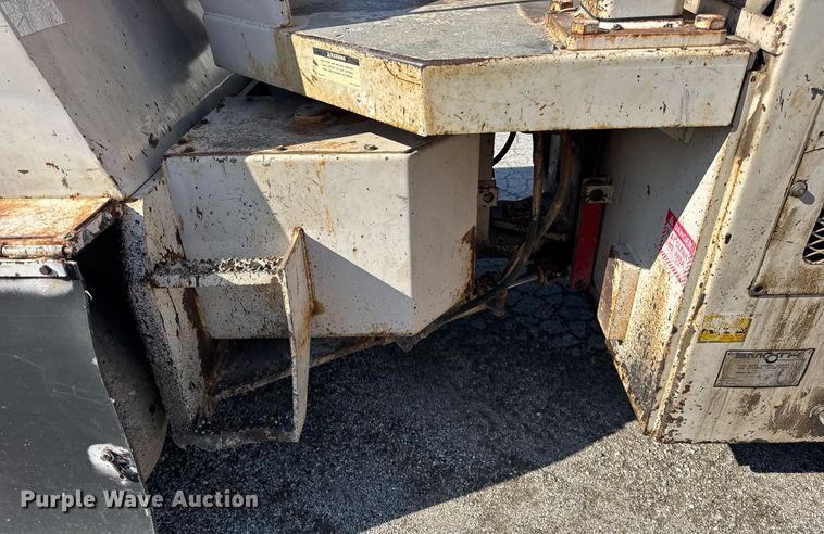 image for item DU3418 Smooth AP934 pneumatic roller