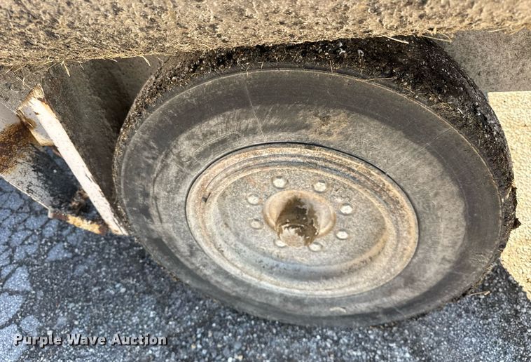 image for item DU3418 Smooth AP934 pneumatic roller