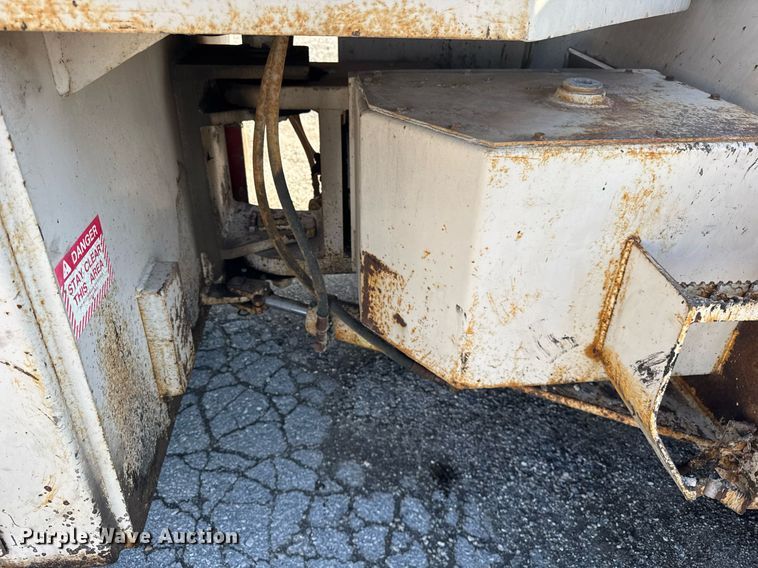 image for item DU3418 Smooth AP934 pneumatic roller