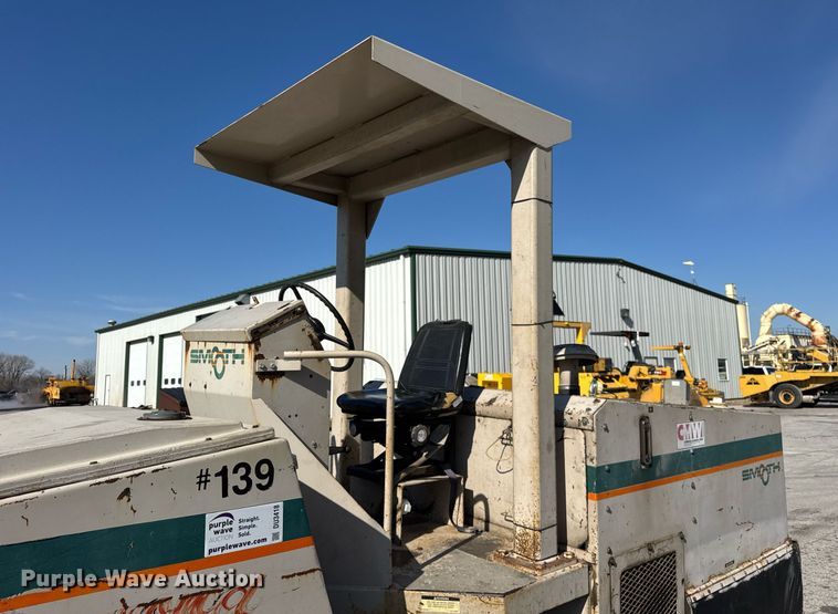 image for item DU3418 Smooth AP934 pneumatic roller