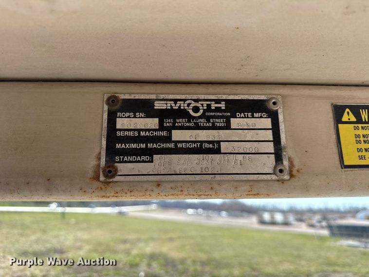 image for item DU3418 Smooth AP934 pneumatic roller