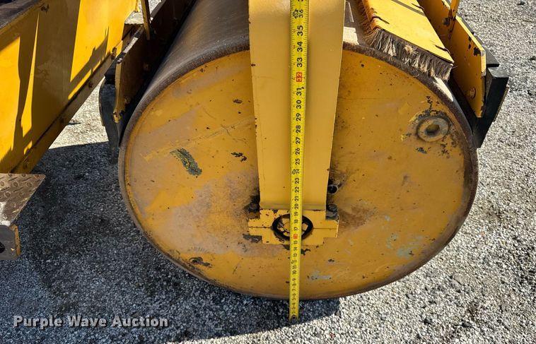 image for item DU3419 2000 Hypac C330B double drum roller