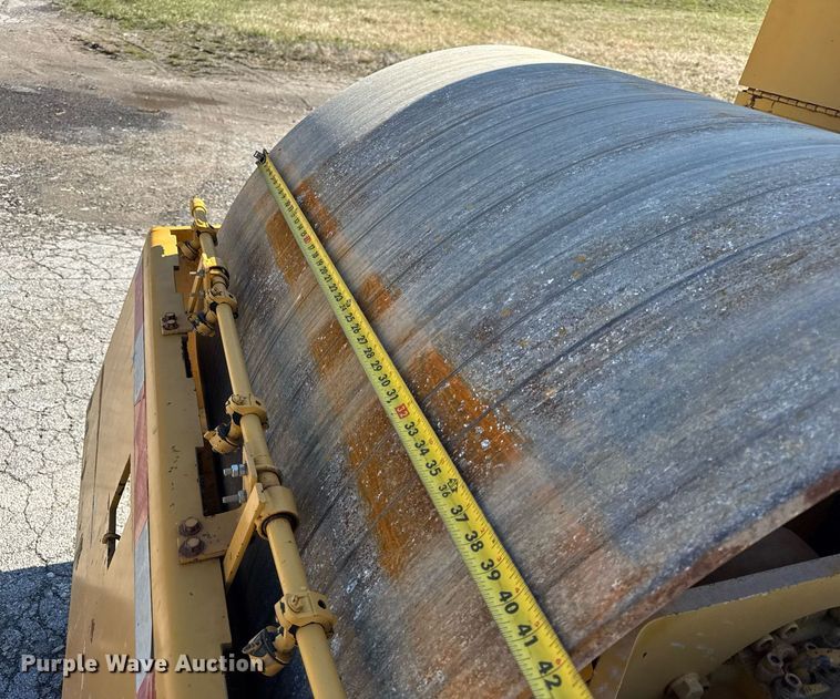 image for item DU3419 2000 Hypac C330B double drum roller