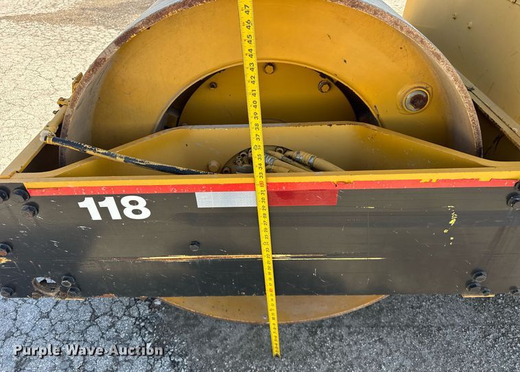 image for item DU3419 2000 Hypac C330B double drum roller