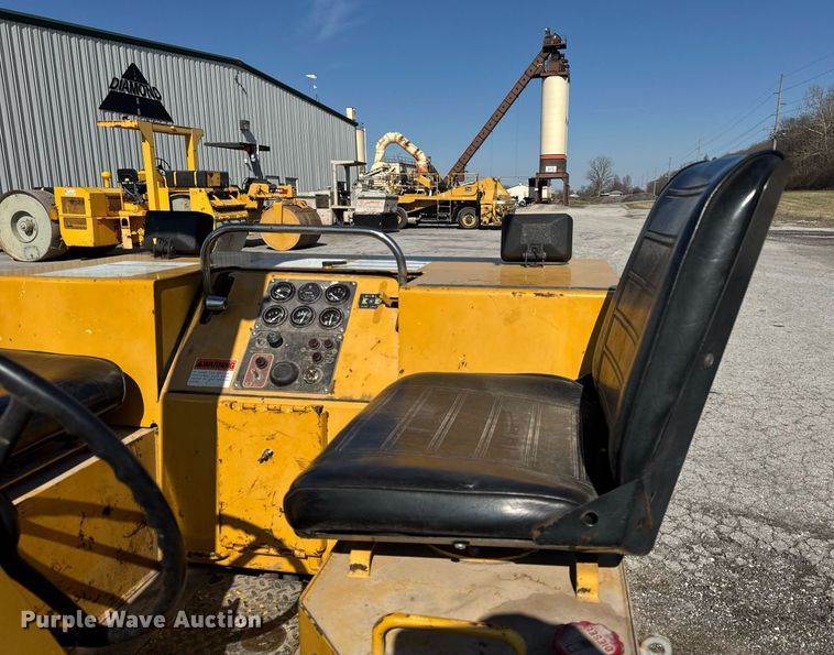 image for item DU3419 2000 Hypac C330B double drum roller