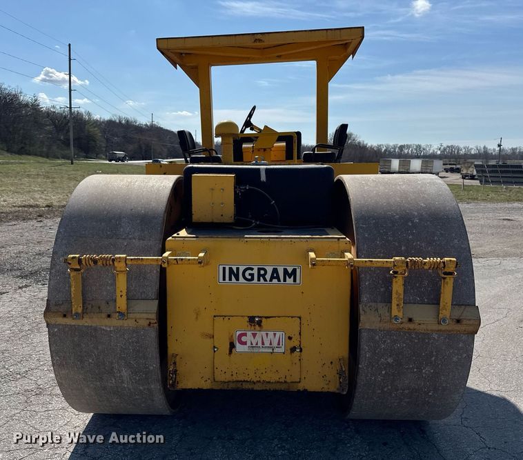 image for item DU3421 Ingram 10-15 Ton double drum roller