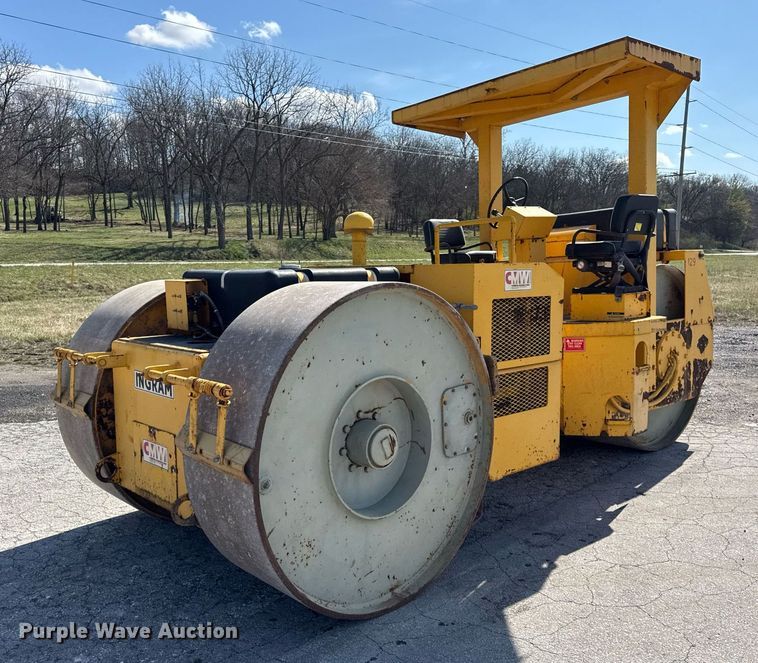 image for item DU3421 Ingram 10-15 Ton double drum roller