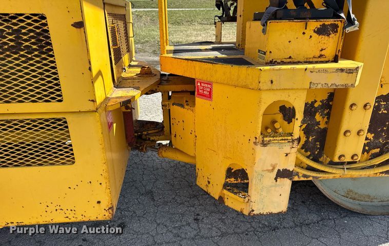 image for item DU3421 Ingram 10-15 Ton double drum roller