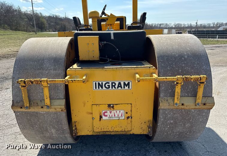 image for item DU3421 Ingram 10-15 Ton double drum roller