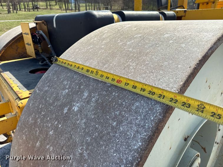 image for item DU3421 Ingram 10-15 Ton double drum roller