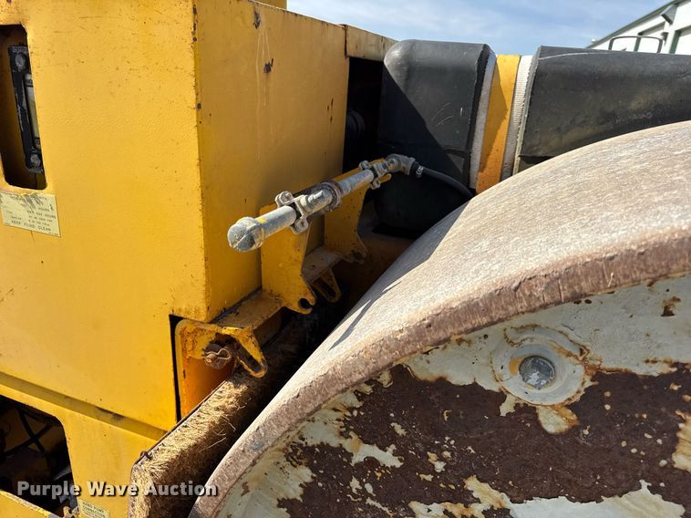 image for item DU3421 Ingram 10-15 Ton double drum roller