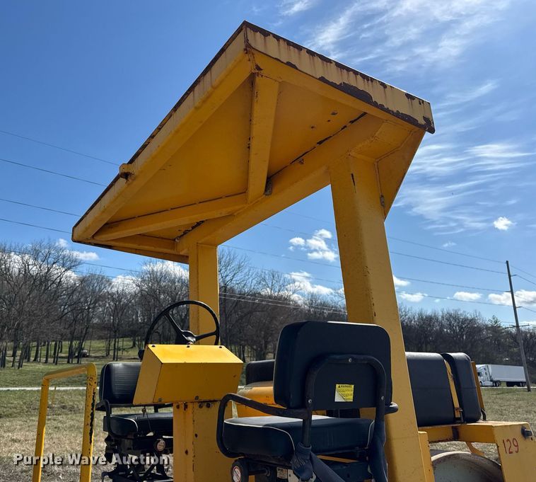 image for item DU3421 Ingram 10-15 Ton double drum roller