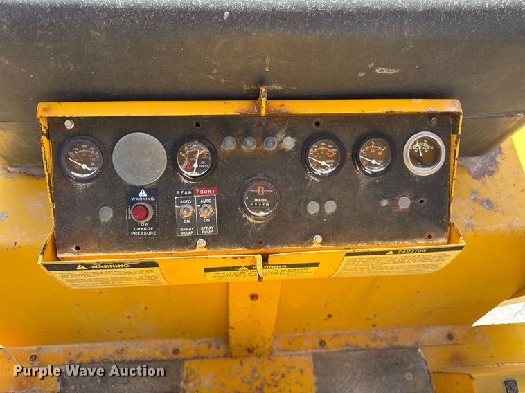 image for item DU3421 Ingram 10-15 Ton double drum roller