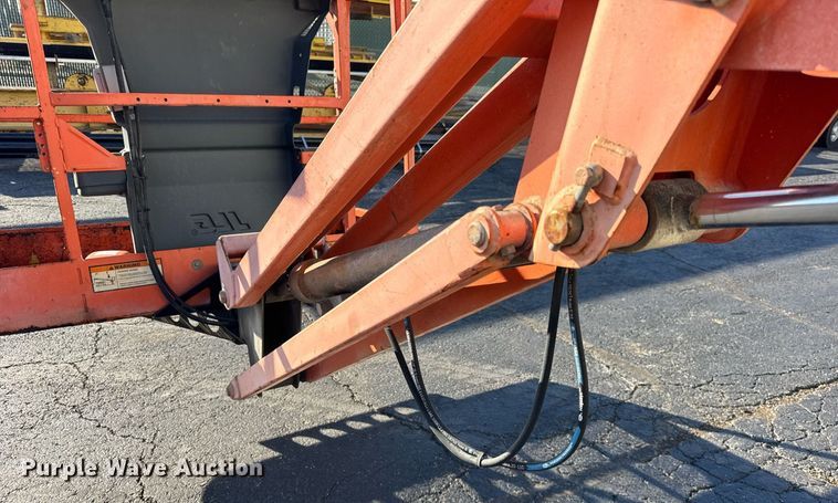 image for item DU3422 2007 JLG E450AJ boom lift