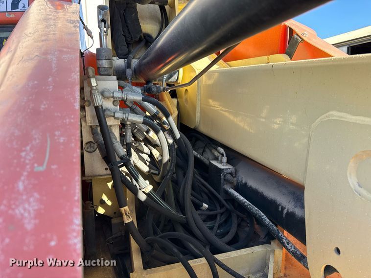 image for item DU3422 2007 JLG E450AJ boom lift