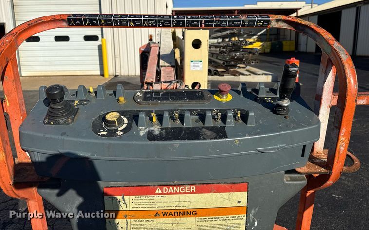 image for item DU3422 2007 JLG E450AJ boom lift