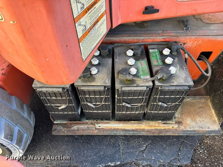 image for item DU3422 2007 JLG E450AJ boom lift