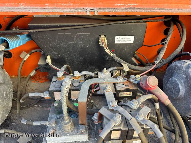 image for item DU3422 2007 JLG E450AJ boom lift