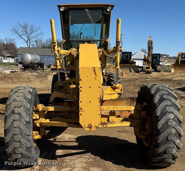 image for item DU3427 1974 Caterpillar 12G motor grader