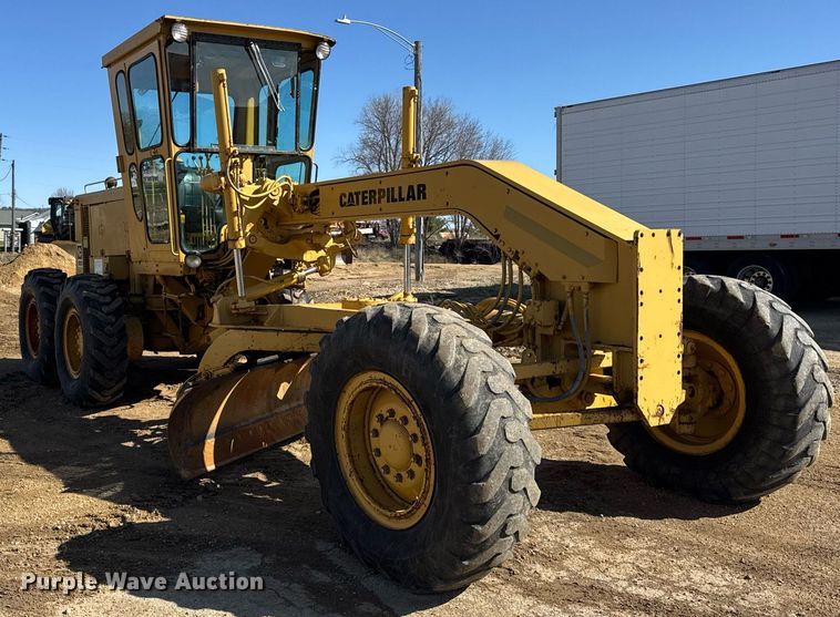 image for item DU3427 1974 Caterpillar 12G motor grader