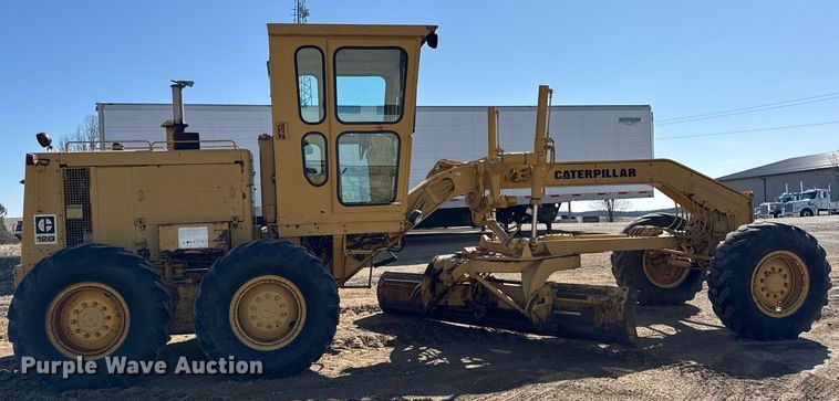 image for item DU3427 1974 Caterpillar 12G motor grader