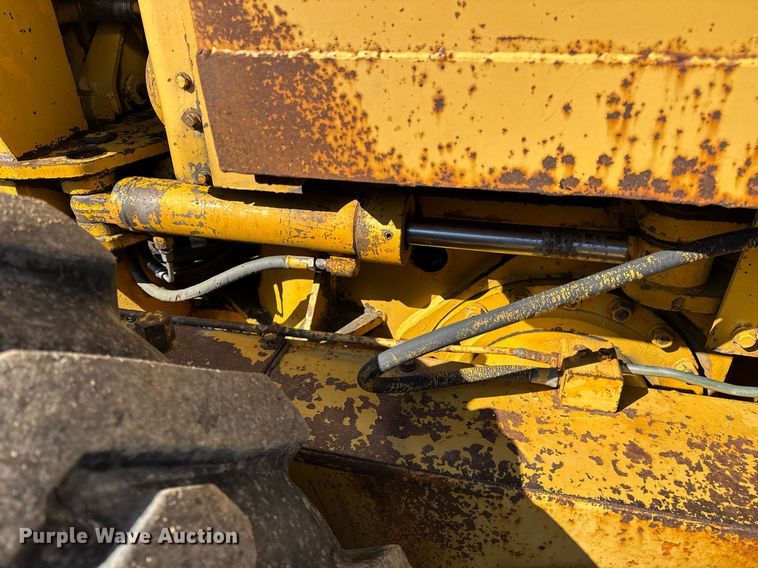 image for item DU3427 1974 Caterpillar 12G motor grader