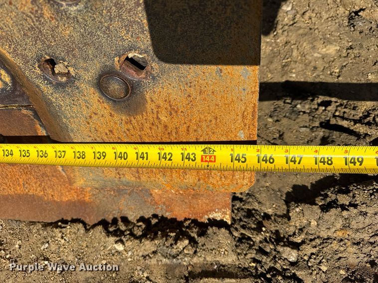 image for item DU3427 1974 Caterpillar 12G motor grader