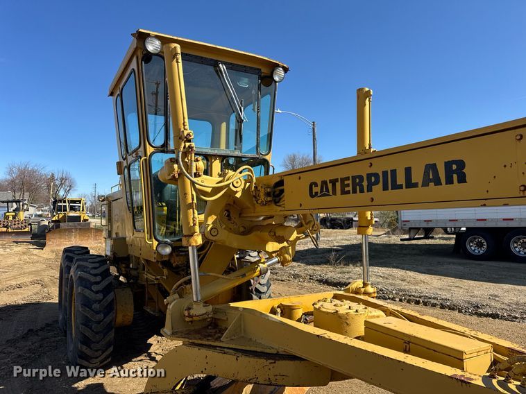 image for item DU3427 1974 Caterpillar 12G motor grader