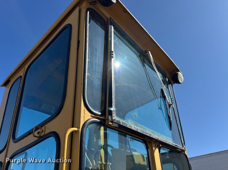 image for item DU3427 1974 Caterpillar 12G motor grader